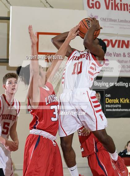 Thumbnail 3 in Lindhurst vs. Victory Christian (Viking Classic) photogallery.
