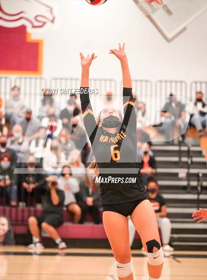 Thumbnail 2 in Las Lomas vs Northgate (NCS D2 Round1 Playoff) photogallery.