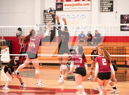 Thumbnail 1 in Las Lomas vs Northgate (NCS D2 Round1 Playoff) photogallery.