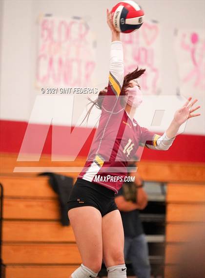 Thumbnail 3 in Las Lomas vs Northgate (NCS D2 Round1 Playoff) photogallery.