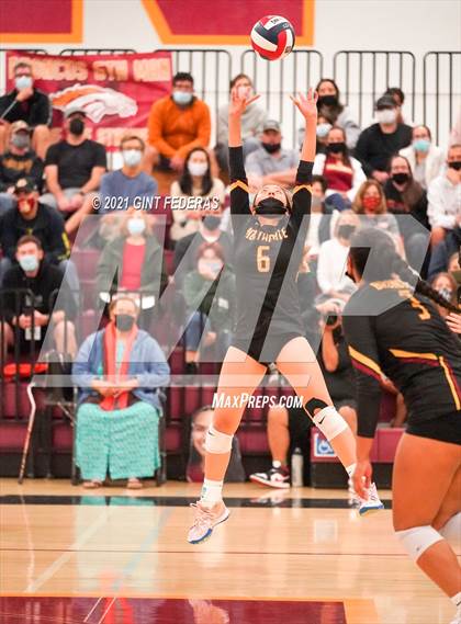 Thumbnail 2 in Las Lomas vs Northgate (NCS D2 Round1 Playoff) photogallery.