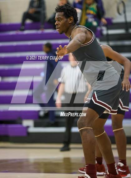 Thumbnail 3 in Norland vs. Lehi (Lehi Holiday Hoopfest) photogallery.
