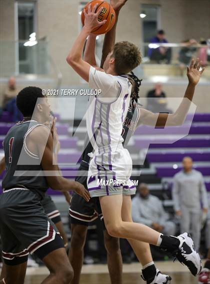 Thumbnail 2 in Norland vs. Lehi (Lehi Holiday Hoopfest) photogallery.
