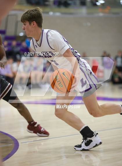 Thumbnail 1 in Norland vs. Lehi (Lehi Holiday Hoopfest) photogallery.