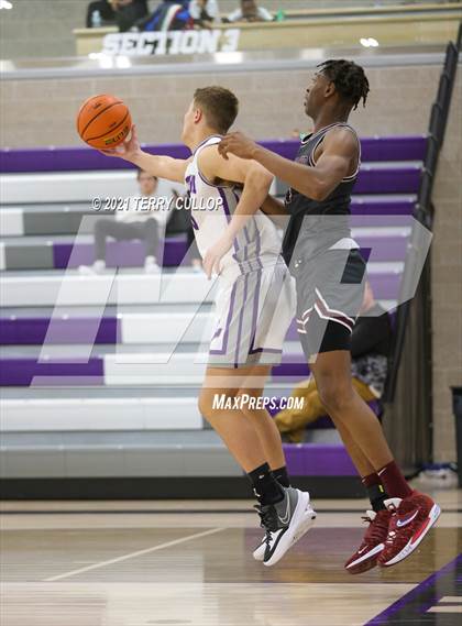 Thumbnail 3 in Norland vs. Lehi (Lehi Holiday Hoopfest) photogallery.