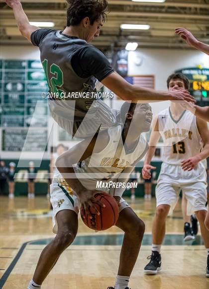 Thumbnail 1 in Woodgrove @ Loudoun Valley photogallery.