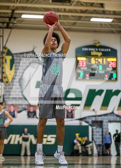 Thumbnail 1 in Woodgrove @ Loudoun Valley photogallery.