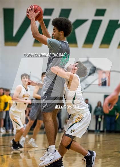 Thumbnail 1 in Woodgrove @ Loudoun Valley photogallery.