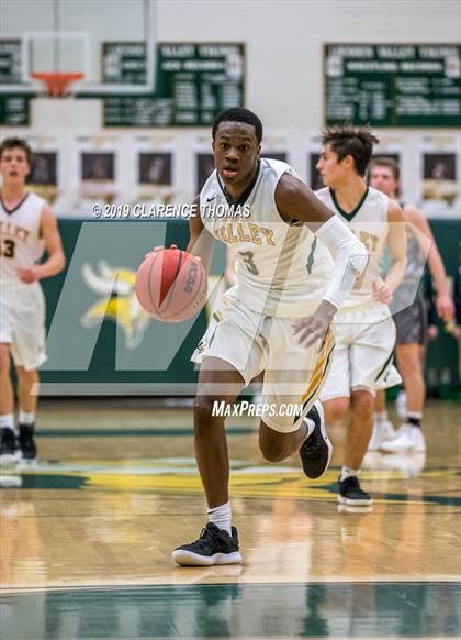 Thumbnail 1 in Woodgrove @ Loudoun Valley photogallery.