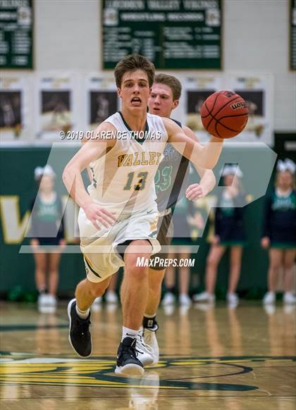 Thumbnail 3 in Woodgrove @ Loudoun Valley photogallery.
