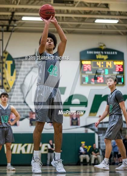 Thumbnail 2 in Woodgrove @ Loudoun Valley photogallery.