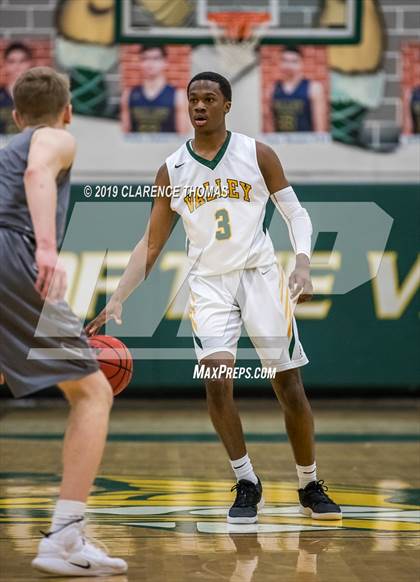Thumbnail 1 in Woodgrove @ Loudoun Valley photogallery.