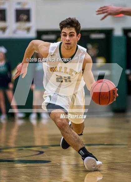 Thumbnail 2 in Woodgrove @ Loudoun Valley photogallery.