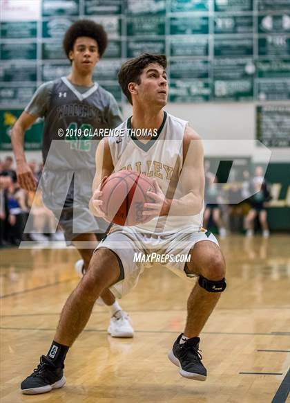 Thumbnail 1 in Woodgrove @ Loudoun Valley photogallery.