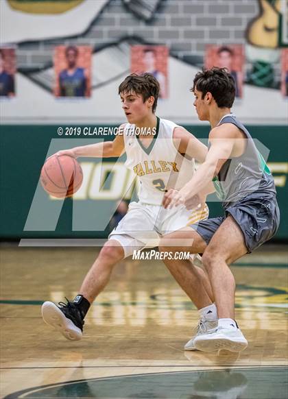 Thumbnail 1 in Woodgrove @ Loudoun Valley photogallery.