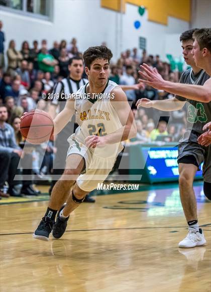 Thumbnail 1 in Woodgrove @ Loudoun Valley photogallery.