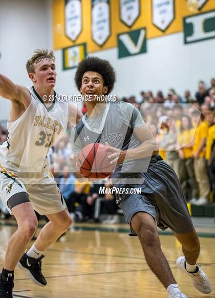 Thumbnail 3 in Woodgrove @ Loudoun Valley photogallery.