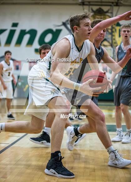 Thumbnail 3 in Woodgrove @ Loudoun Valley photogallery.