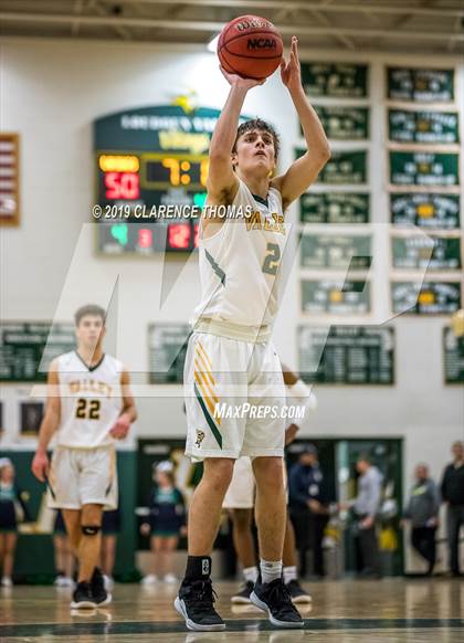 Thumbnail 2 in Woodgrove @ Loudoun Valley photogallery.