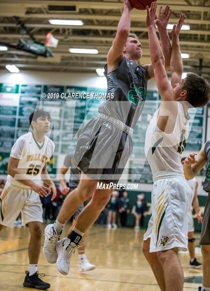 Thumbnail 1 in Woodgrove @ Loudoun Valley photogallery.
