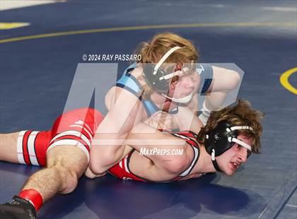 Thumbnail 3 in NYSPHSAA Wrestling Championships - Round 1 (101 lbs - 160 lbs) photogallery.