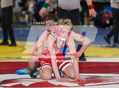 Thumbnail 3 in NYSPHSAA Wrestling Championships - Round 1 (101 lbs - 160 lbs) photogallery.