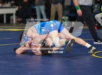 Thumbnail 2 in NYSPHSAA Wrestling Championships - Round 1 (101 lbs - 160 lbs) photogallery.