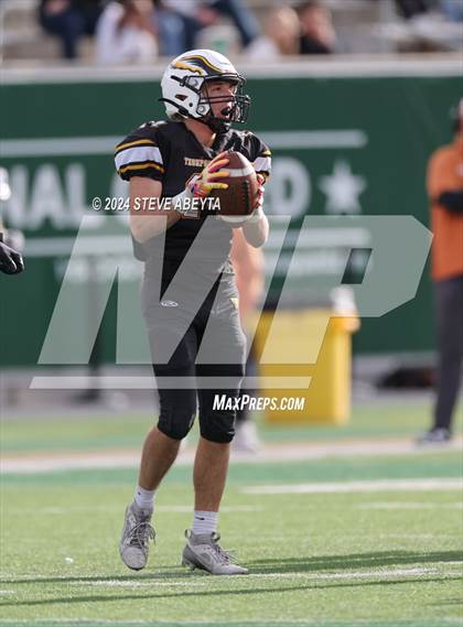 Thumbnail 3 in Mead vs. Thompson Valley (CHSAA 3A Championship) photogallery.