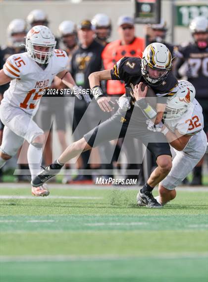 Thumbnail 2 in Mead vs. Thompson Valley (CHSAA 3A Championship) photogallery.