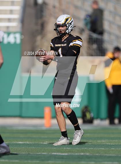 Thumbnail 3 in Mead vs. Thompson Valley (CHSAA 3A Championship) photogallery.