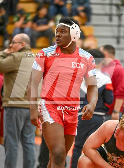 Thumbnail 3 in El Cajon Invitational photogallery.