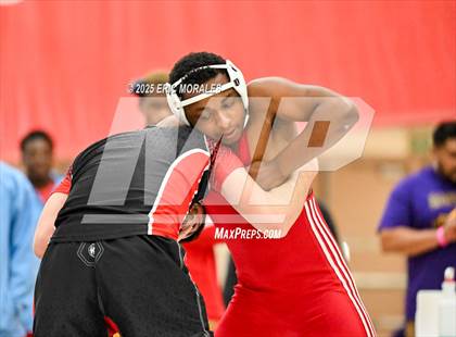 Thumbnail 3 in El Cajon Invitational photogallery.