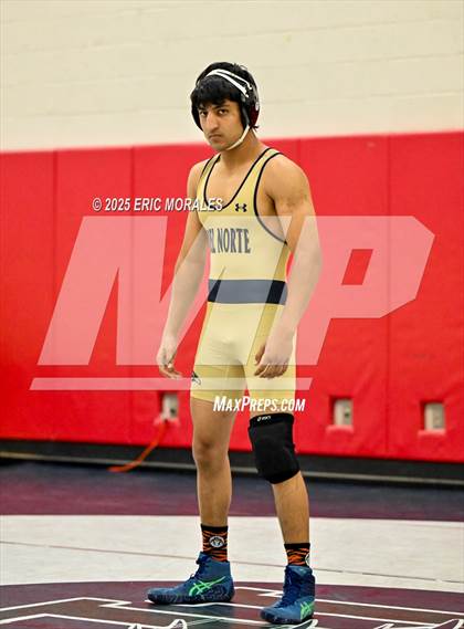 Thumbnail 2 in El Cajon Invitational photogallery.