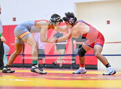 Thumbnail 2 in El Cajon Invitational photogallery.