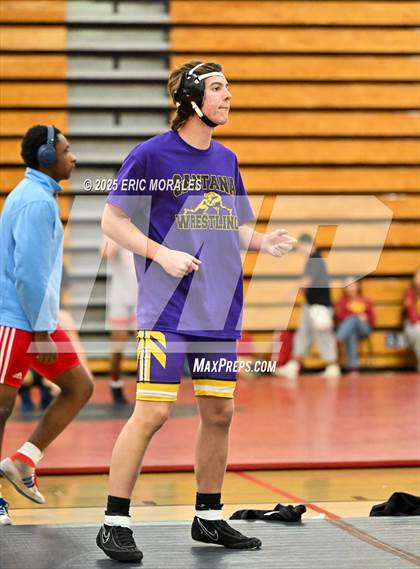 Thumbnail 2 in El Cajon Invitational photogallery.