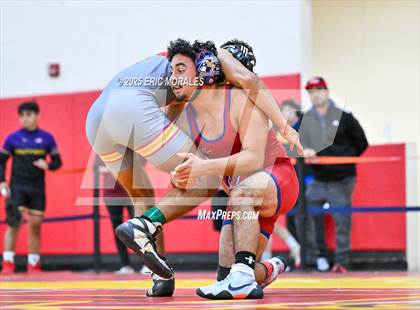 Thumbnail 2 in El Cajon Invitational photogallery.