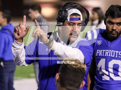Thumbnail 2 in Victoria East vs Veterans Memorial (UIL 5A Bi-District Playoff) photogallery.