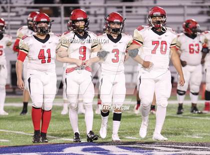 Thumbnail 3 in Victoria East vs Veterans Memorial (UIL 5A Bi-District Playoff) photogallery.