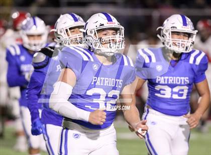 Thumbnail 3 in Victoria East vs Veterans Memorial (UIL 5A Bi-District Playoff) photogallery.