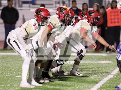 Thumbnail 3 in Victoria East vs Veterans Memorial (UIL 5A Bi-District Playoff) photogallery.