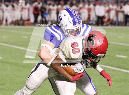 Thumbnail 1 in Victoria East vs Veterans Memorial (UIL 5A Bi-District Playoff) photogallery.