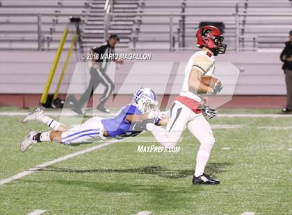 Thumbnail 2 in Victoria East vs Veterans Memorial (UIL 5A Bi-District Playoff) photogallery.