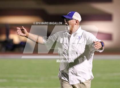 Thumbnail 1 in Victoria East vs Veterans Memorial (UIL 5A Bi-District Playoff) photogallery.