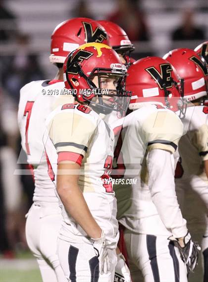 Thumbnail 2 in Victoria East vs Veterans Memorial (UIL 5A Bi-District Playoff) photogallery.