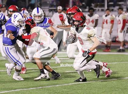 Thumbnail 3 in Victoria East vs Veterans Memorial (UIL 5A Bi-District Playoff) photogallery.
