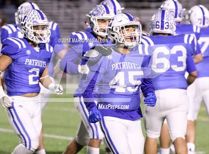 Thumbnail 2 in Victoria East vs Veterans Memorial (UIL 5A Bi-District Playoff) photogallery.