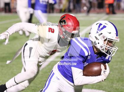 Thumbnail 2 in Victoria East vs Veterans Memorial (UIL 5A Bi-District Playoff) photogallery.