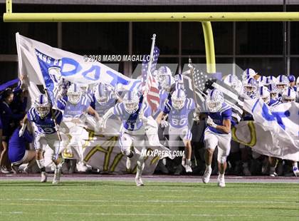 Thumbnail 3 in Victoria East vs Veterans Memorial (UIL 5A Bi-District Playoff) photogallery.