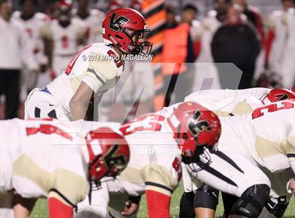 Thumbnail 2 in Victoria East vs Veterans Memorial (UIL 5A Bi-District Playoff) photogallery.