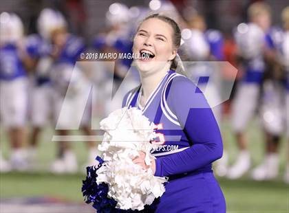 Thumbnail 1 in Victoria East vs Veterans Memorial (UIL 5A Bi-District Playoff) photogallery.